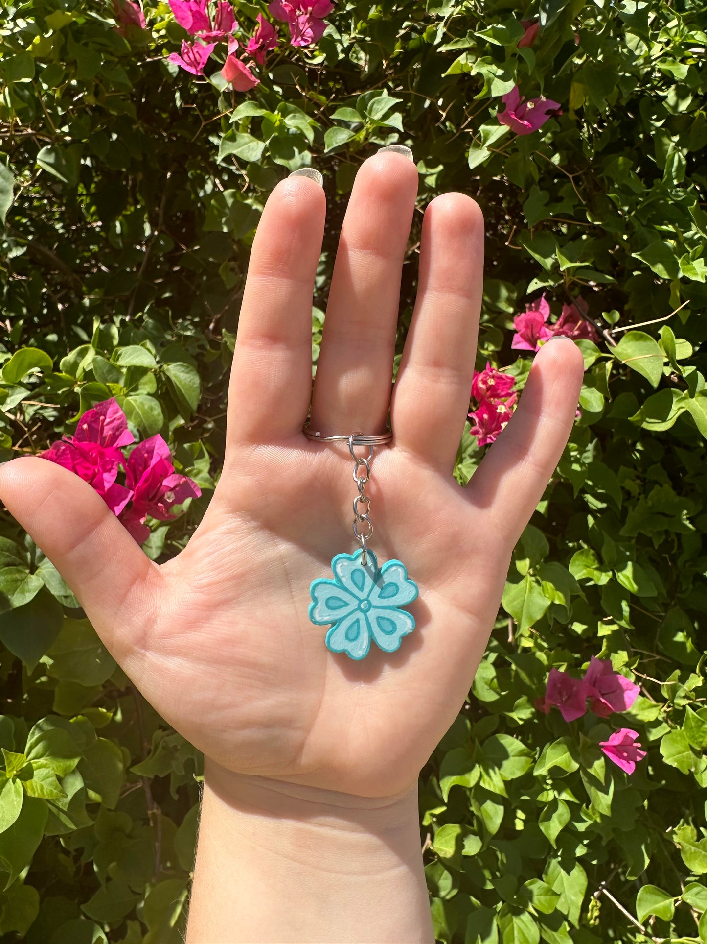 Retro Clover Flower Keychain