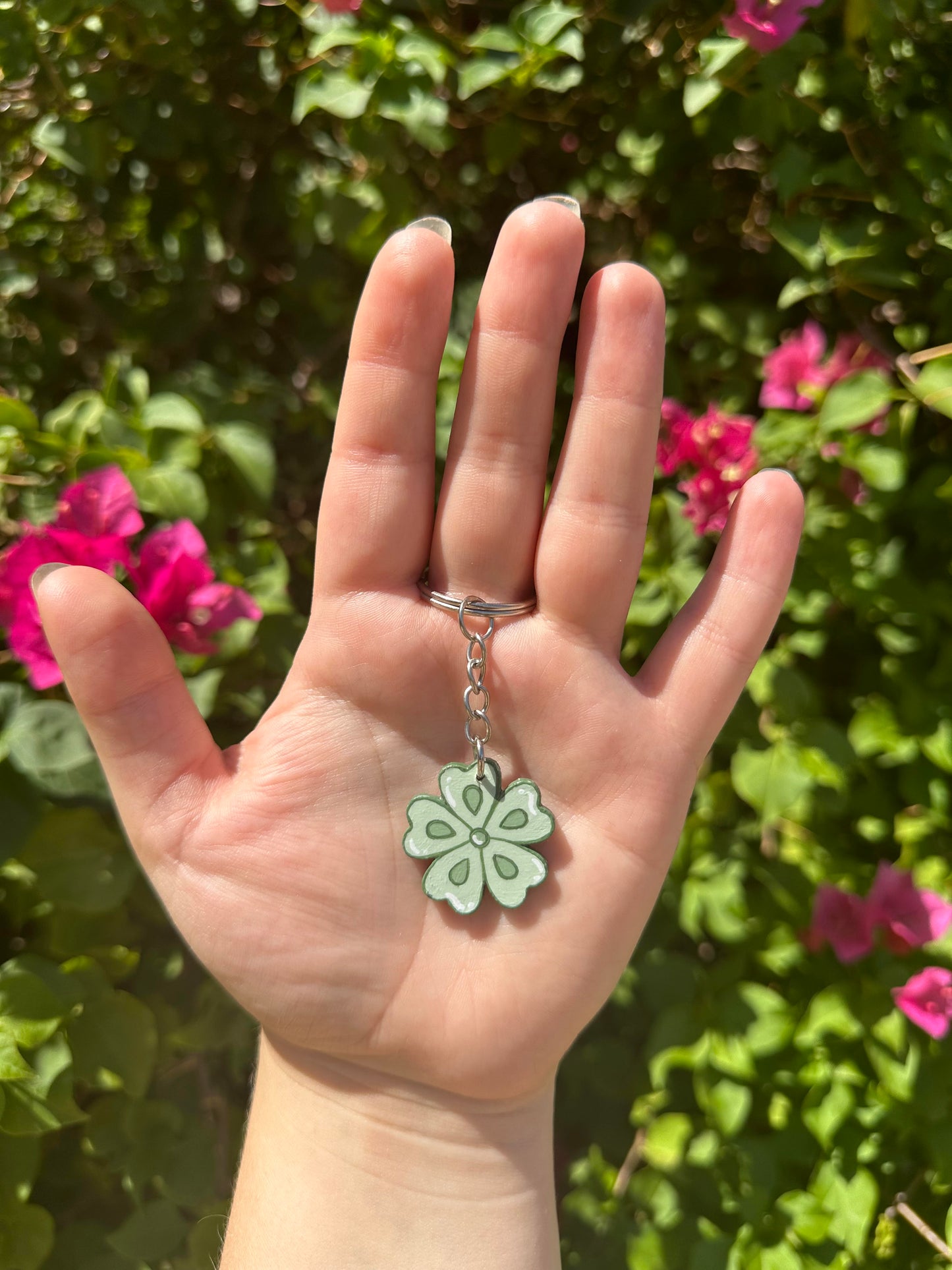 Retro Clover Flower Keychain